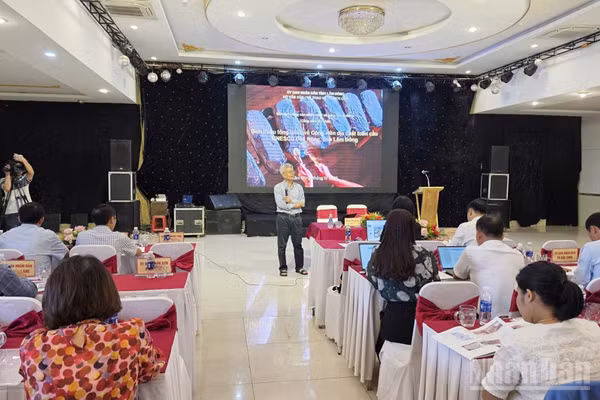 Quang cảnh Hội nghị tập huấn nâng cao nhận thức và năng lực quản lý Công viên địa chất toàn cầu UNESCO Đắk Nông.
