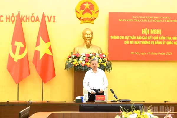 Tổng Bí thư, Chủ tịch nước Tô Lâm chủ trì Hội nghị thông qua kết quả kiểm tra giám sát đối với Ban Thường vụ Đảng ủy Quốc hội. (Ảnh: ĐĂNG KHOA)