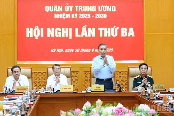 Tổng Bí thư, Chủ tịch nước Tô Lâm chủ trì Hội nghị Quân ủy Trung ương lần thứ ba, nhiệm kỳ 2025-2030. (Ảnh: ĐĂNG KHOA)