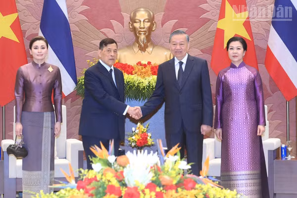 Tổng Bí thư, Chủ tịch nước Tô Lâm và Phu nhân cùng Nhà vua Thái Lan Maha Vajiralongkorn Phra Vajiraklaochaoyuhua và Hoàng hậu tại hội đàm. (Ảnh: ĐĂNG KHOA)