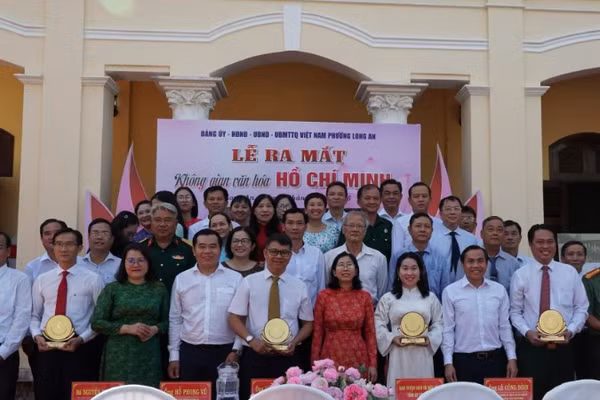 Phường Long An ra mắt “Không gian văn hóa Hồ Chí Minh”
