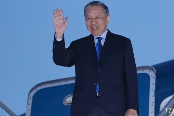 Tổng Bí thư, Chủ tịch nước Tô Lâm rời Ottawa về nước, kết thúc tốt đẹp chuyến thăm cấp Nhà nước tới Canada. (Ảnh: TTXVN)