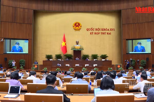 [Video] Giá điện sinh hoạt của người dân có thể tính theo giờ cao điểm, thấp điểm