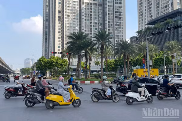 Khu vực Hà Nội ngày nắng, đêm có mưa rào vài nơi. (Ảnh minh họa: Đ.T)