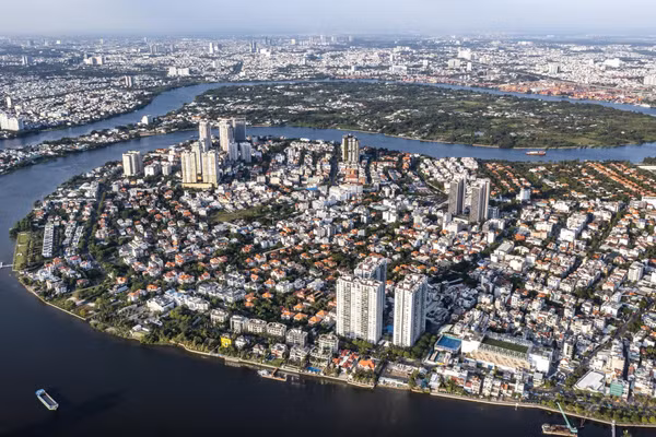 Toàn cảnh các khu đô thị mới của thành phố Hồ Chí Minh, nơi thị trường bất động sản luôn nhộn nhịp, ưu đãi đất đai phải tạo ra tăng trưởng thực. Ảnh: MINH ANH