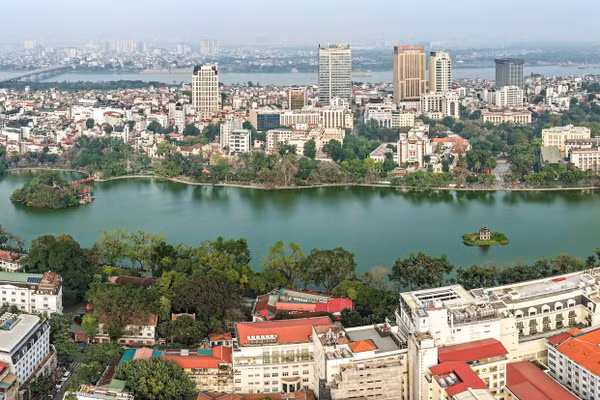 Hồ Gươm nhìn từ trên cao. Ảnh: Thành Đạt