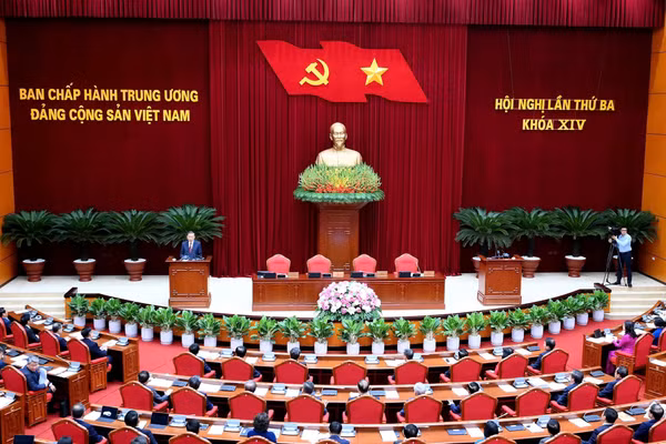 Quang cảnh phiên bế mạc Hội nghị lần thứ ba Ban Chấp hành Trung ương Đảng Cộng sản Việt Nam khóa XIV. Ảnh | ĐĂNG KHOA