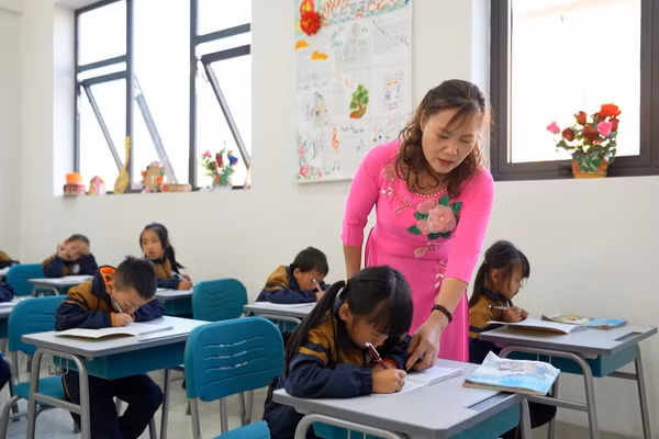 Tạo môi trường học tập tốt hơn đang là yêu cầu cấp bách từ thực tiễn với ngành giáo dục.