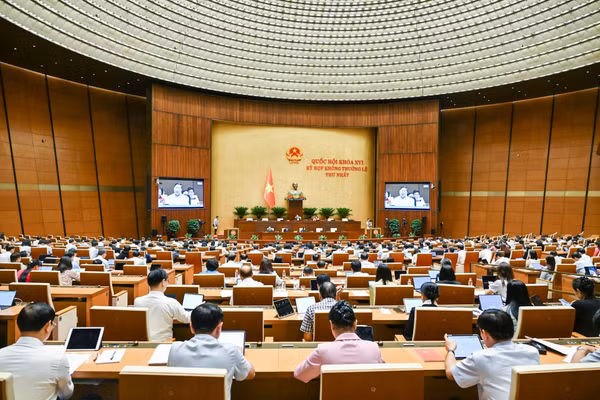 Toàn cảnh phiên thảo luận tại Kỳ họp không thường lệ thứ nhất, Quốc hội khóa XVI về dự án Luật Phổ biến, giáo dục pháp luật (sửa đổi), ngày 9/8/2026. Ảnh | DUY LINH