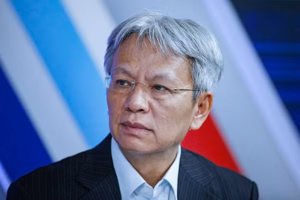 Tác giả Nguyễn Sĩ Dũng.
