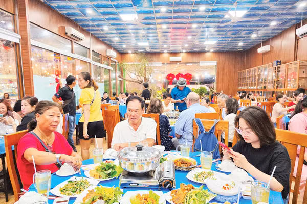 Những món ăn mang đậm dấu ấn riêng của miền tây sông nước góp phần tạo thêm sức hút cho hành trình trải nghiệm của du khách. Ảnh: Nam Hải