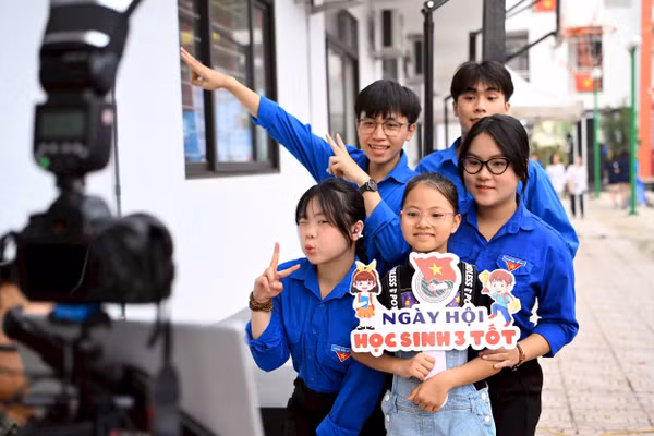 Thiếu nhi, thanh niên Thủ đô tại Ngày hội “Học sinh 3 tốt, Học sinh 3 rèn luyện” 2026.
