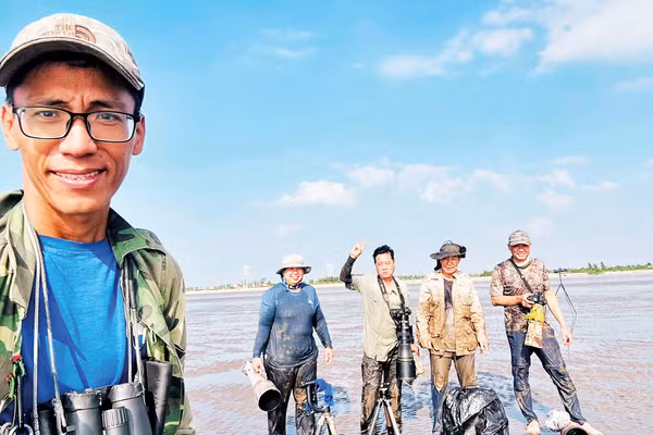 Các nhiếp ảnh gia cũng chính là những “sứ giả” bảo vệ chim, thú hoang dã rất hiệu quả.