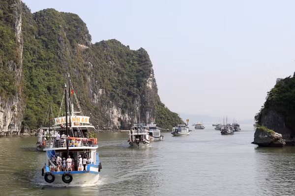 Du lịch Quảng Ninh cần những sản phẩm chất lượng để níu chân du khách lâu hơn. Ảnh: K.MINH