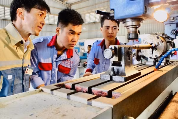 Nâng cao tỷ lệ lao động có tay nghề là chủ trương lớn của Đảng.
