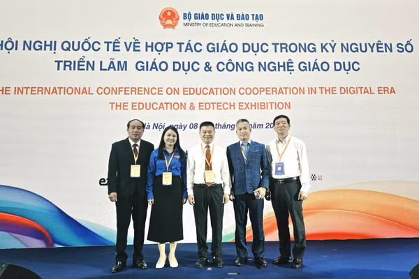 The Vietnam Foundation (VNF) ký ba thỏa thuận hợp tác tại IECEE 2026, mở rộng học liệu số và công nghệ tới người học ở các địa phương. (Ảnh: Thu Trang)