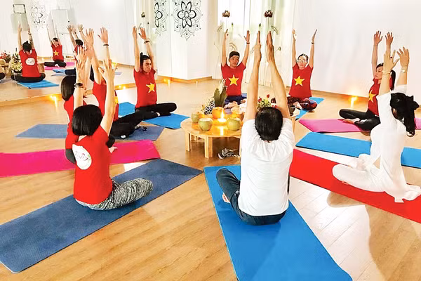 Yoga còn giúp cộng đồng kết nối mạnh mẽ hơn. Nguồn: Liên đoàn Yoga Việt Nam