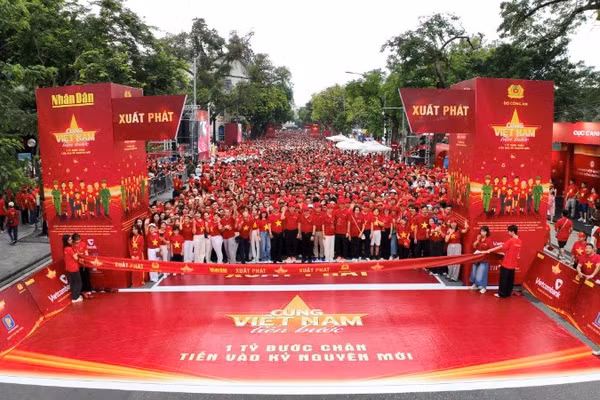 Sự kiện “Một tỷ bước chân”, một ngày hội của lòng yêu nước, sức khỏe cộng đồng và khát vọng vươn lên toàn dân tộc.