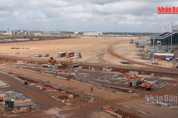 [Video] Bộ Xây dựng cảnh báo tình trạng thi công cầm chừng tại sân bay Long Thành