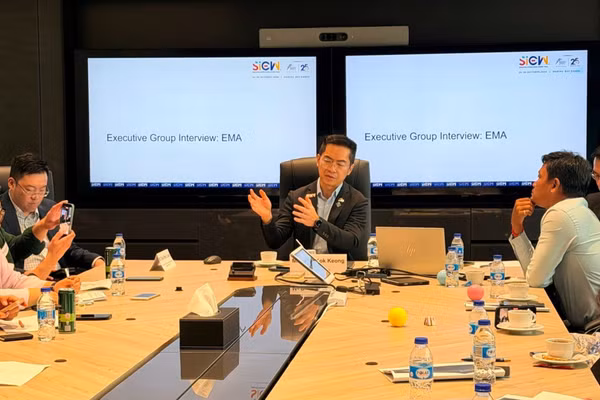 Đại diện Cơ quan Quản lý Thị trường năng lượng Singapore, đơn vị tổ chức sự kiện trong một cuộc gặp trước thềm khai mạc SIEW 2026.