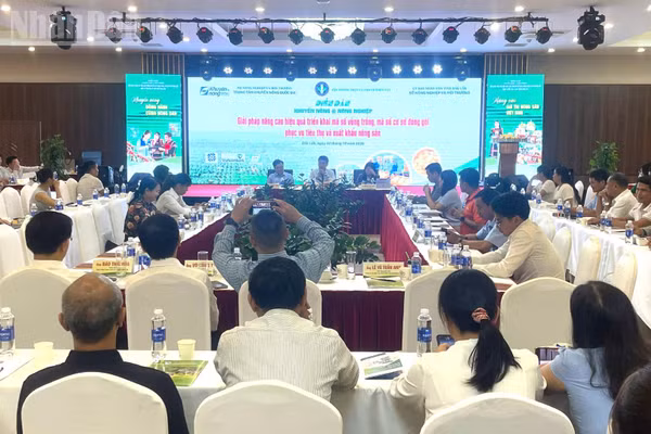 Quang cảnh Diễn đàn khuyến nông @ nông nghiệp. (Ảnh: CÔNG LÝ)