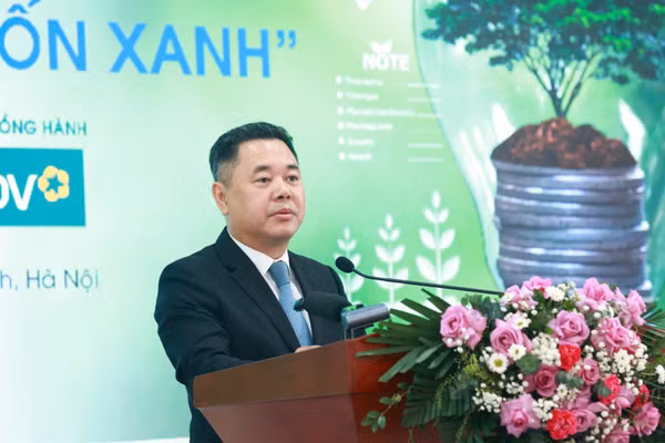 Phó Thống đốc Ngân hàng Nhà nước Nguyễn Ngọc Cảnh phát biểu ý kiến tại hội thảo. (Ảnh: HỒNG DUNG)