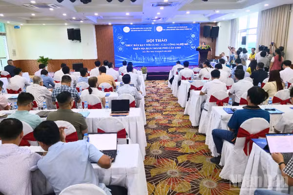 Quang cảnh hội thảo. (Ảnh: VĂN ÚT)