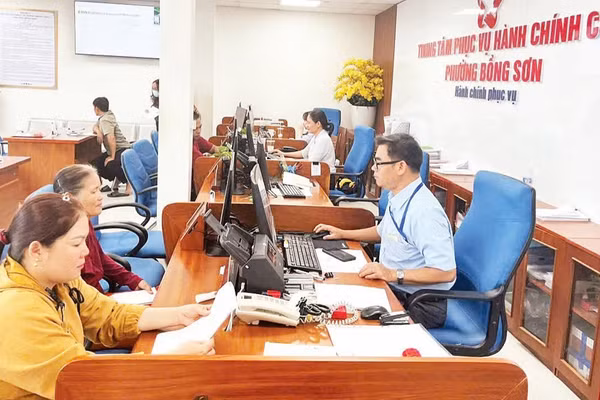 Hoạt động khai thác, chia sẻ và tái sử dụng dữ liệu từng bước thúc đẩy chuyển đổi số toàn diện, hướng đến chính quyền số hiện đại. (Ảnh: LƯƠNG TÙNG)
