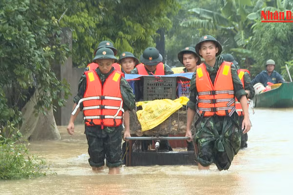 [Video] Bắc Ninh di dời 131 nhân khẩu, huy động 800 lượt người ứng phó bão số 4 tại xã Kép