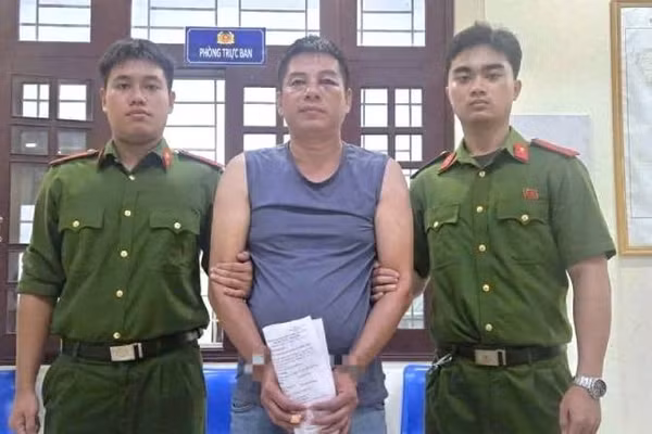  Công an tỉnh Quảng Trị khởi tố bị can đối với Đinh Xuân Sâm về hành vi giết người. (Ảnh: Công an Quảng Trị)