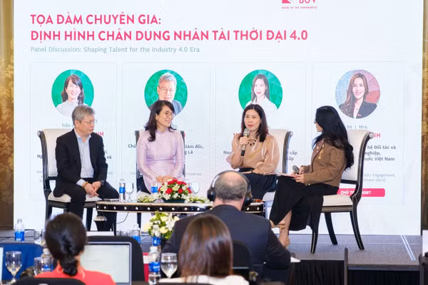 Quang cảnh tọa đàm chuyên gia “Định hình chân dung nhân tài thời đại 4.0” diễn ra chiều 8/10, trong khuôn khổ IECEE 2026. (Ảnh: BUV)