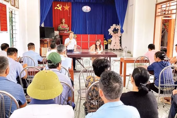 Xã Hà Đông phổ biến chủ trương, chế độ, chính sách đến người dân về thực hiện dự án xây dựng tuyến đường sắt Lào Cai-Hà Nội-Hải Phòng.
