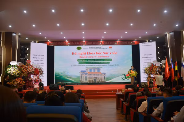 Quang cảnh hội nghị. (Ảnh: NH)