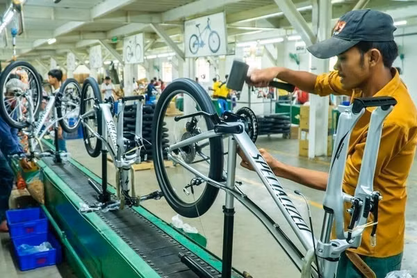 Campuchia hiện có 8 nhà máy sản xuất xe đạp tập trung tại Đặc khu kinh tế thành phố Bavet, tỉnh Svay Rieng. (Ảnh: Fresh News)