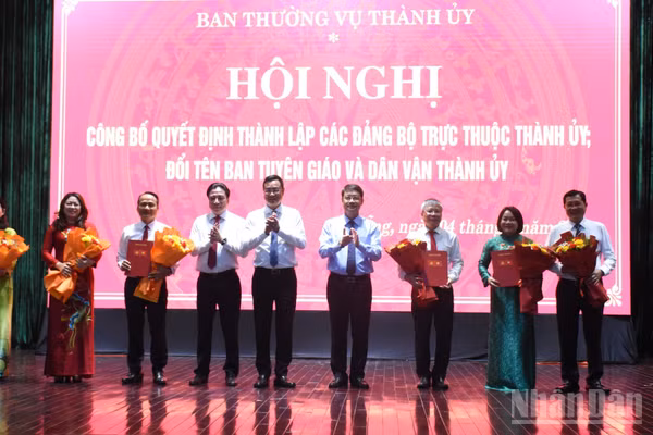 Đà Nẵng công bố thành lập 2 Đảng bộ trực thuộc Thành ủy và đổi tên Ban Tuyên giáo và Dân vận Thành ủy. (Ảnh: ANH ĐÀO)