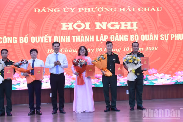 Đà Nẵng công bố thành lập Đảng bộ Quân sự phường Hải Châu. (Ảnh: ANH ĐÀO)