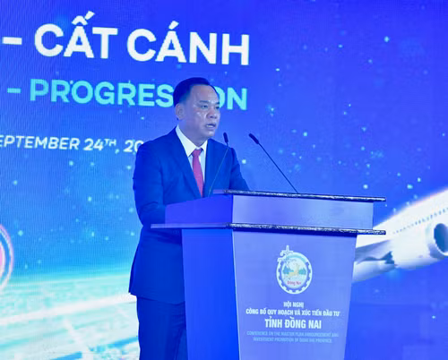 Chủ tịch UBND tỉnh Đồng Nai Võ Tấn Đức phát biểu ý kiến tại Hội nghị (Ảnh: Thanh Giang). Chủ tịch UBND tỉnh Đồng Nai Võ Tấn Đức phát biểu ý kiến tại Hội nghị (Ảnh: Thanh Giang).
