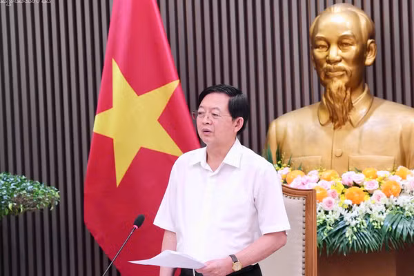 Phó Thủ tướng Hồ Quốc Dũng chủ trì cuộc họp với các bộ, cơ quan về phát triển hệ sinh thái đổi mới sáng tạo quốc gia. (Ảnh: chinhphu.vn/Gia Huy)
