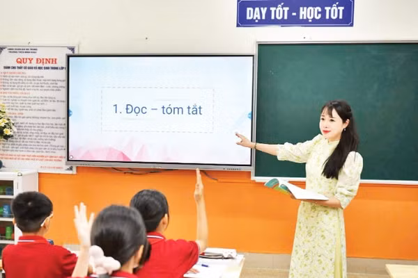 Giờ học tại Trường trung học cơ sở Minh Khai, Hà Nội. (Ảnh: THẾ ĐẠI)