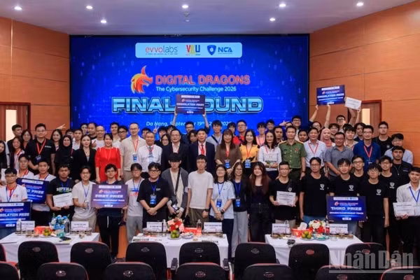 Toàn cảnh bế mạc, trao giải Cuộc thi Tìm kiếm tài năng an toàn thông tin - Digital Dragons: The Cybersecurity Challenge (DDC 2026). (Ảnh: ANH ĐÀO)