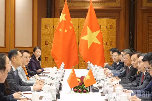Toàn cảnh cuộc tiếp. (Ảnh: HỮU HƯNG - VI SA)
