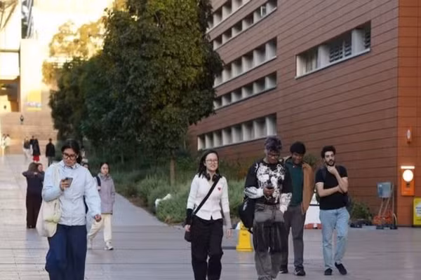 Sinh viên Đại học New South Wales ở thành phố Sydney. (Ảnh: Lê Đạt/TTXVN)