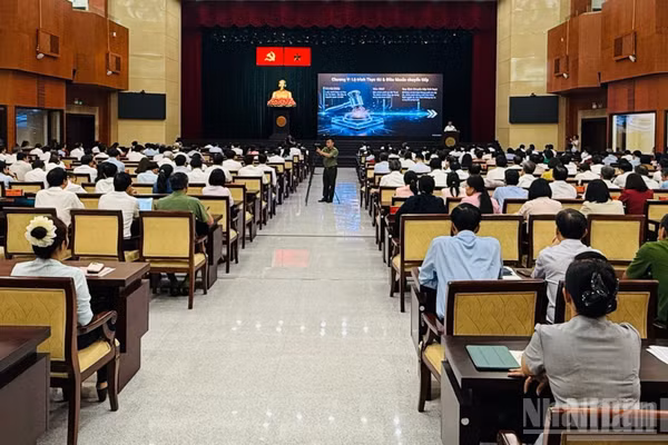 Thành phố Hồ Chí Minh tổ chức Hội nghị quán triệt và triển khai thi hành Luật Phát triển đô thị vào ngày 26/8/2026. (Ảnh: Vương Lê)