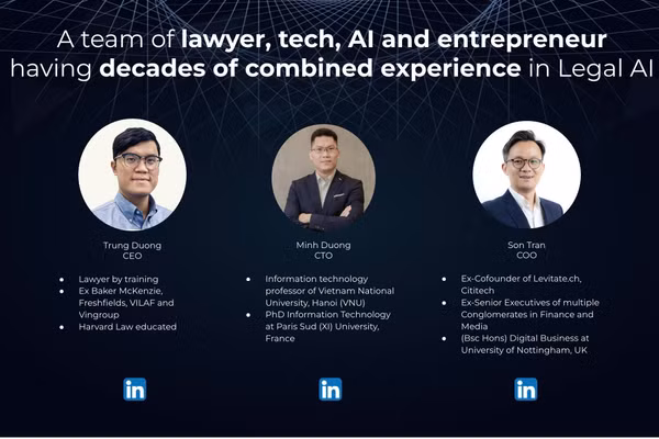 Dương Bảo Trung cùng đội ngũ phát triển LEXcentra, nền tảng ứng dụng AI vào tra cứu, phân tích và xử lý công việc pháp lý. Ảnh: Âu Lạc Grand Prize.