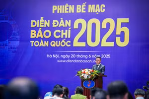 Chiều 20/6, tại Hà Nội, sau gần 2 ngày làm việc với 10 phiên thảo luận chuyên sâu, Diễn đàn Báo chí toàn quốc năm 2025 đã chính thức bế mạc. (Ảnh: THÀNH ĐẠT)