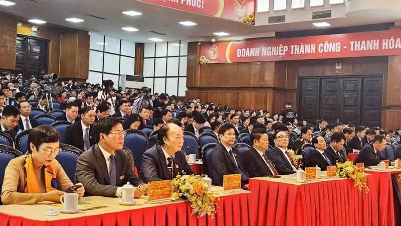 2-dai-bieu.jpg