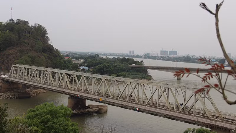 1-cau.jpg