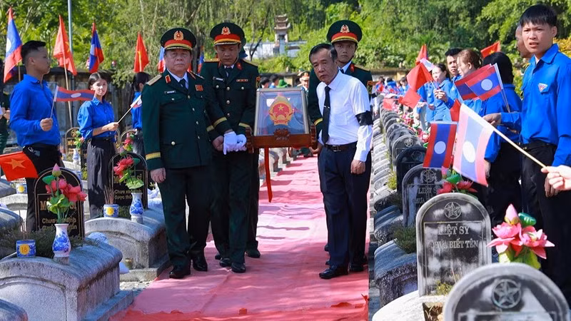 2-di-chuyen.jpg