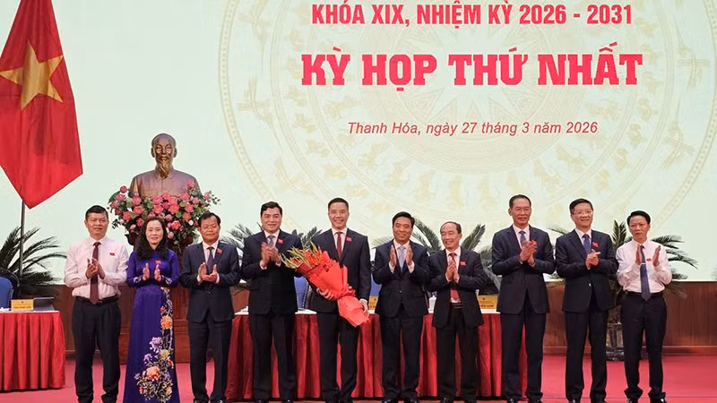 3-chuc-mung.jpg