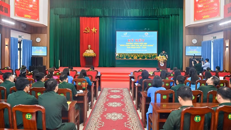 Quang cảnh hội nghị.